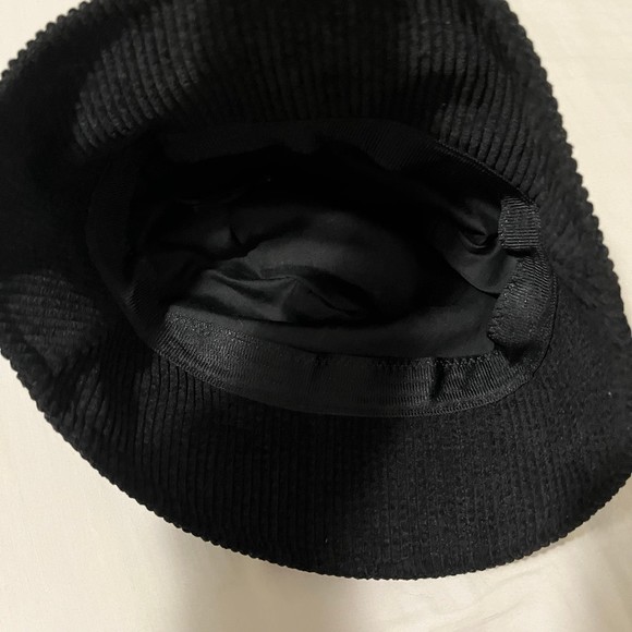 Adika Bucket Hat NWT - Picture 3 of 4